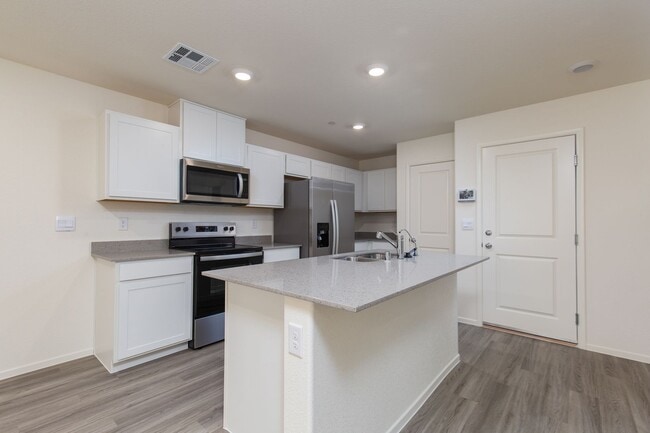 Building Photo - Stunning New-Build Townhouse in Growing 89139 Neighborhood