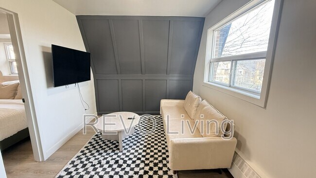 Building Photo - 62 Triller Ave