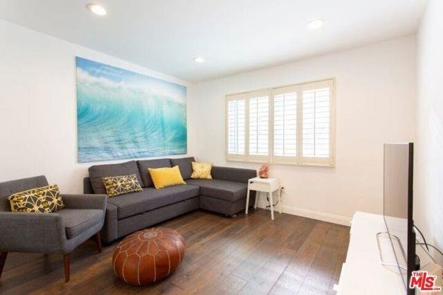Building Photo - 4305 Redwood Avenue Apt #6, Marina del Rey...
