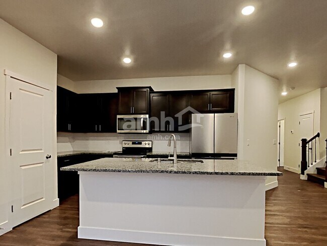 Foto del edificio - 1623 192nd St Ct E