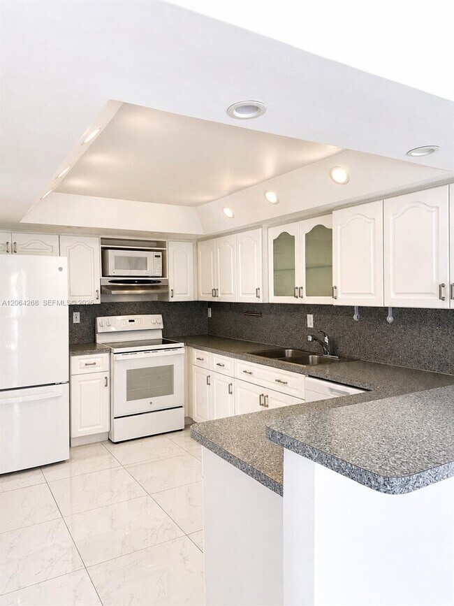 Foto del edificio - 6534 SW 114th Pl