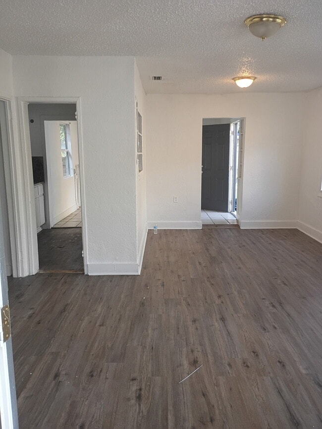 Photo - 1851 E 24th St House