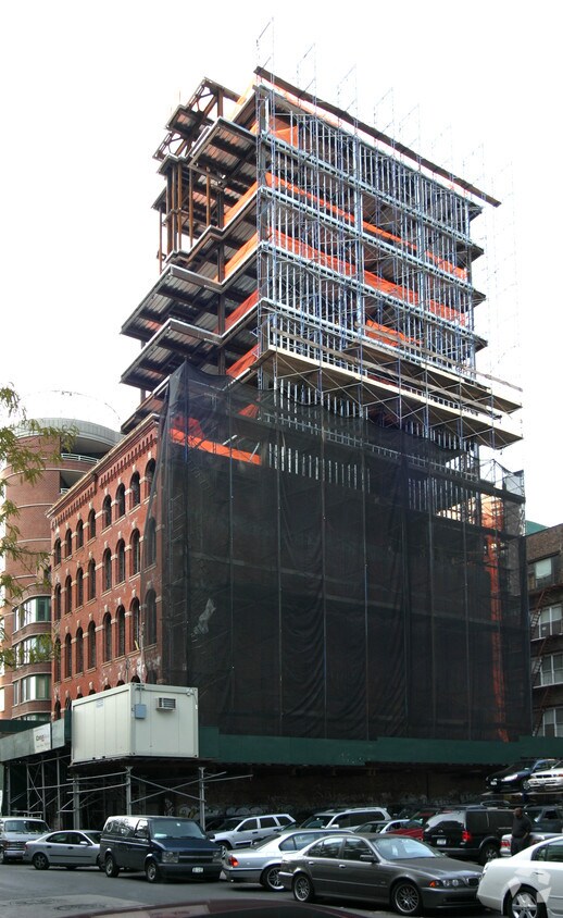 Building Photo - 92-94 Warren St