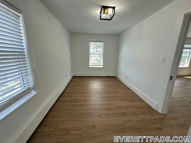 Building Photo - 138 Vine St