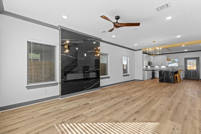 Foto del edificio - 7949 Attwater St