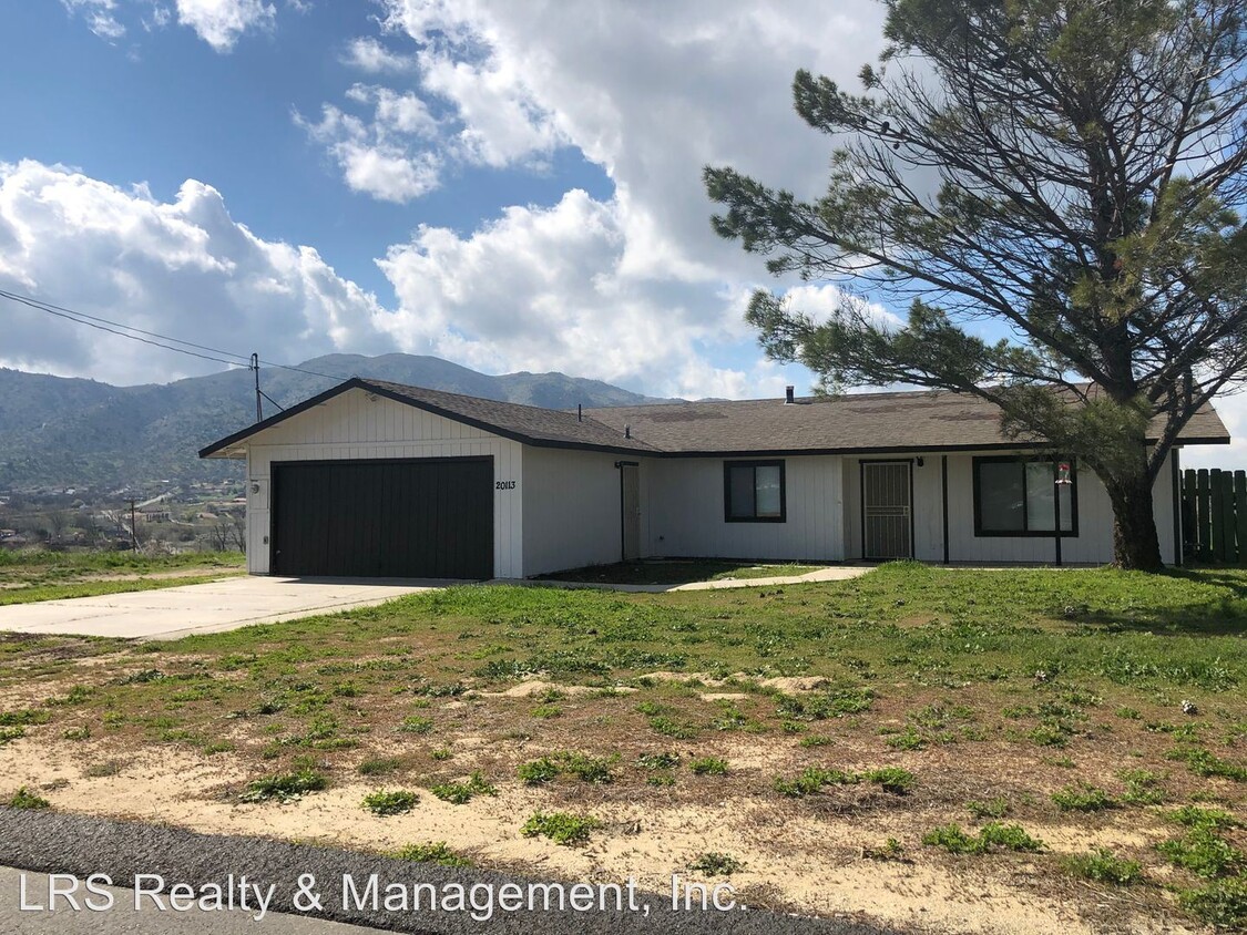 Primary Photo - 3 br, 2 bath House - 20113 Sears Dr.