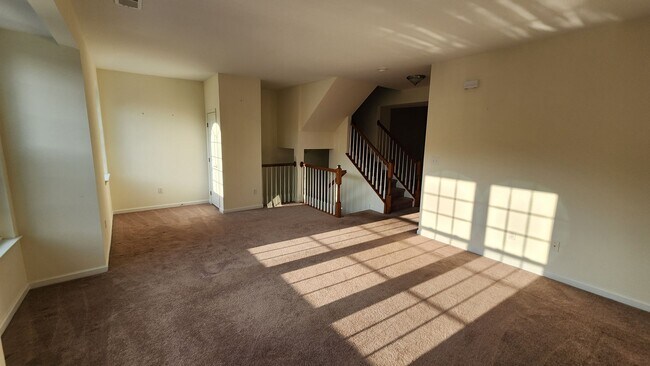 Foto del edificio - Spacious, Large, Luxury Hockessin, Delaware Townhome