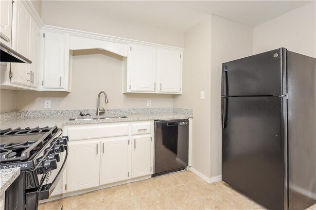 Foto del edificio - 2504 Yorkshire Ave