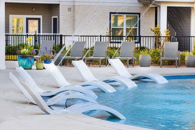 Parkside at the Beach - In-Water Loungers - Parkside at the Beach