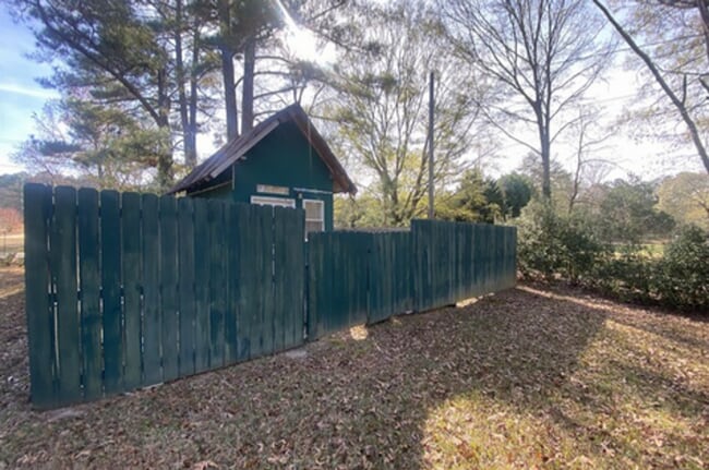 Building Photo - Affordable 2-Bedroom Home in Oconee County...