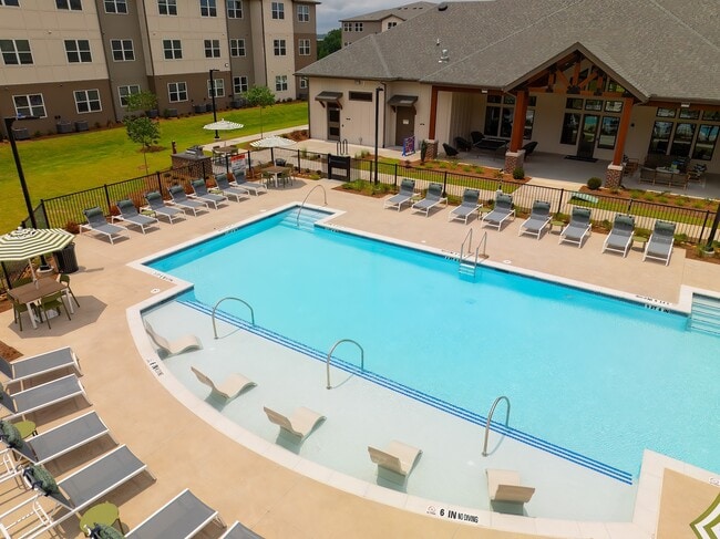 Building Photo - Allora Creekbend