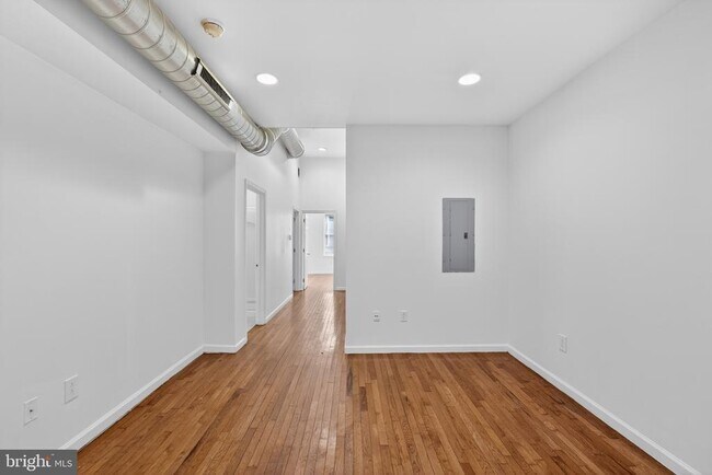 Foto del edificio - 1729 Master St
