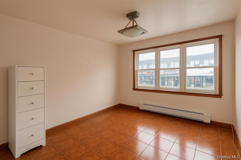 Foto del edificio - 105-14 Liberty Ave