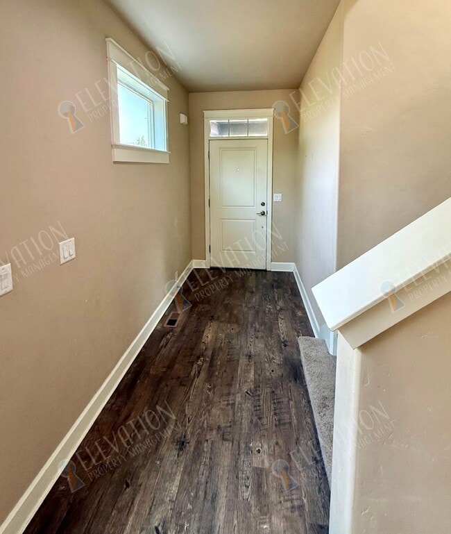 Building Photo - 63151 Black Powder Ln
