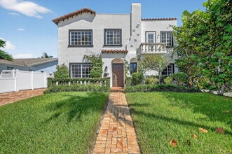 Building Photo - 322 Cornell Dr