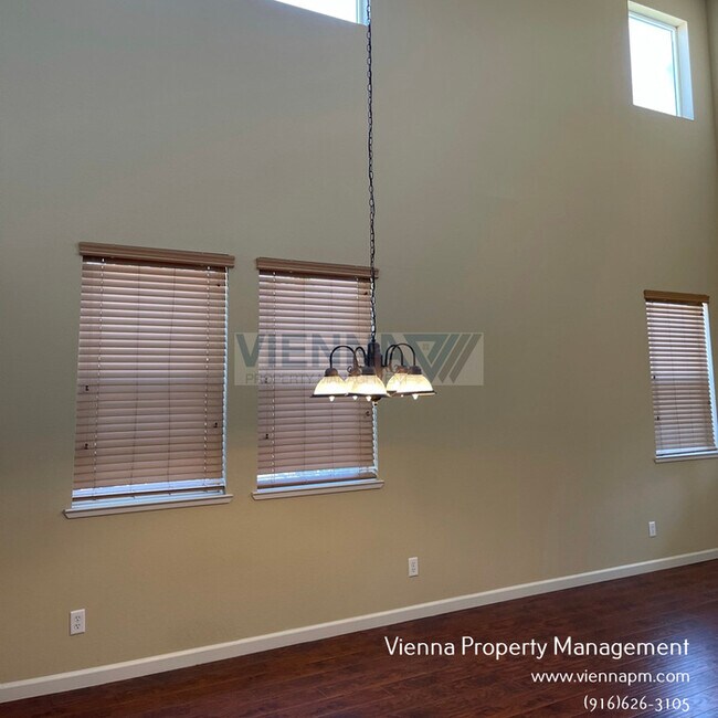 Building Photo - Beautiful Home in The Rivers in West Saccr...