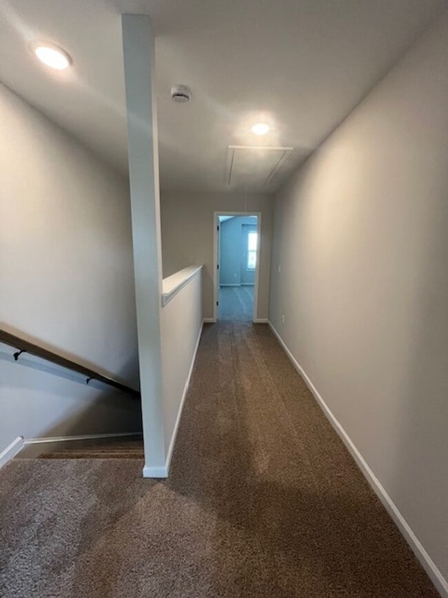 Foto del edificio - 8405 Paramount Point