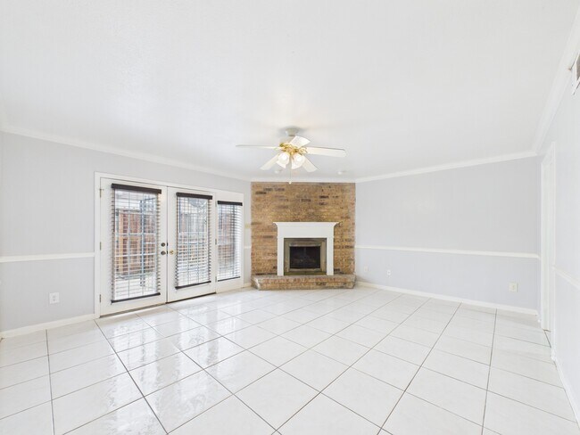 Foto del edificio - 9409 Fondren Rd