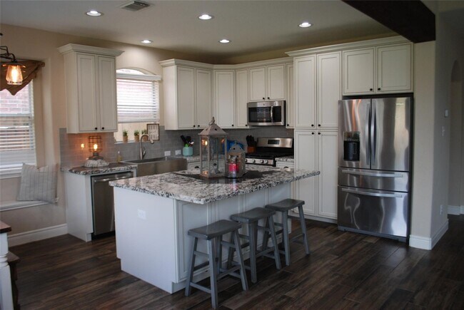 Building Photo - 3603 Quiet Meadow Ct