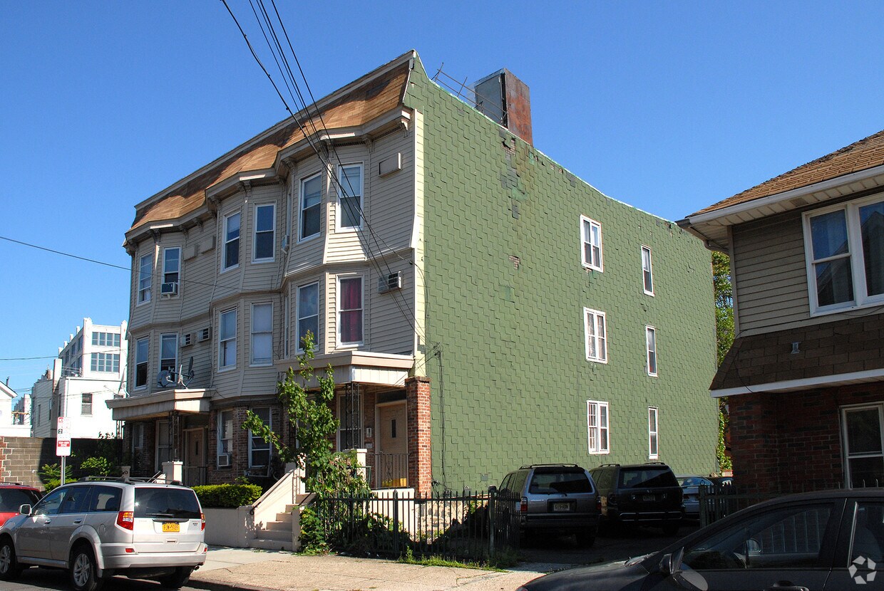 Building Photo - 14-16 Berkeley Pl