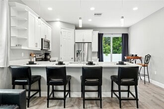 Building Photo - 10140 Carolina St