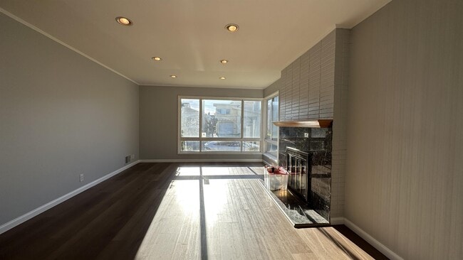 Building Photo - 88 Fairmont Dr