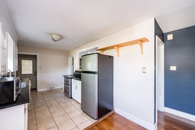 Photo - Sangloe Place Apartment