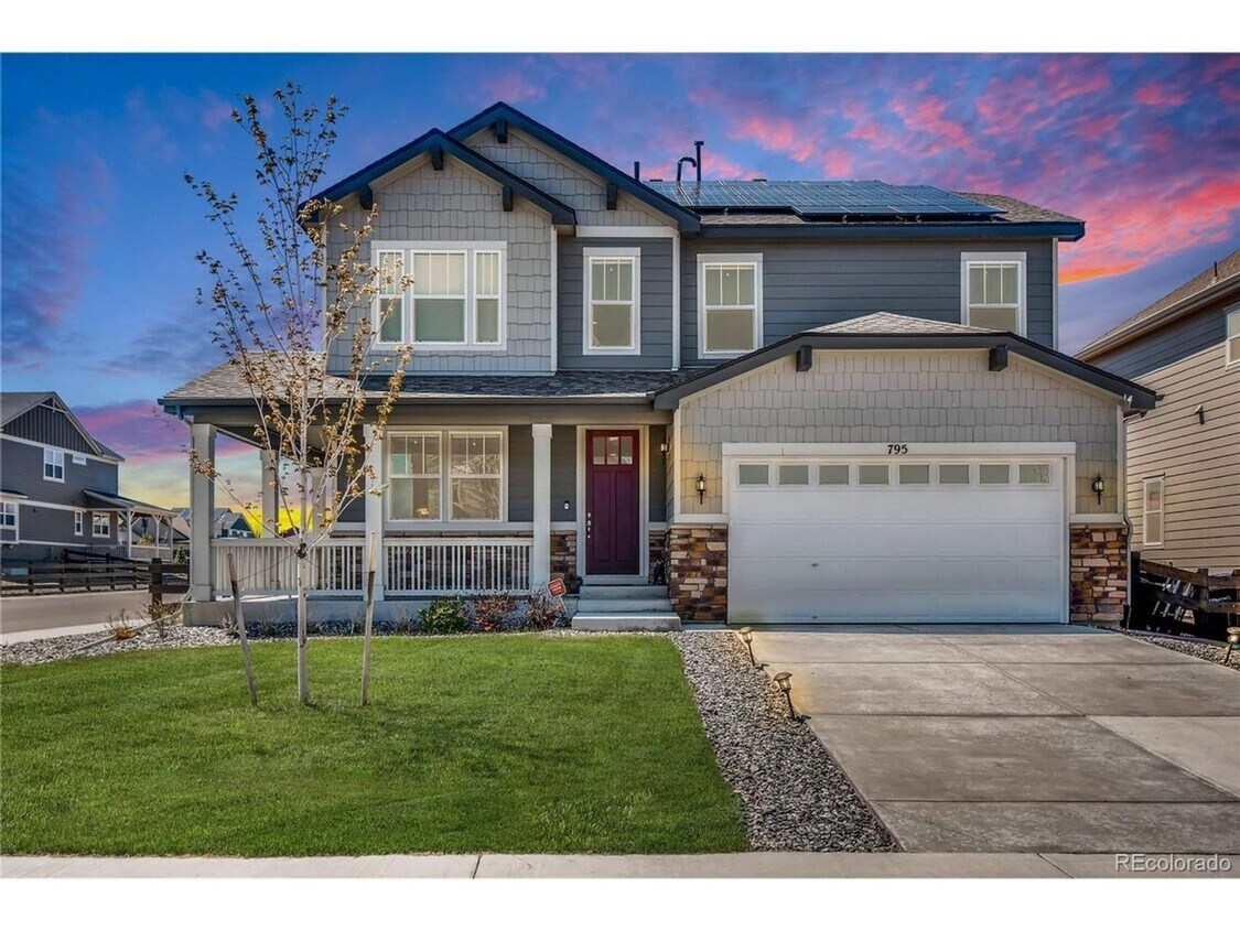 Foto principal - Spacious 4BR House in Lafayette