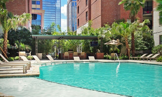 Foto del edificio - 12951 Barker Cypress Rd