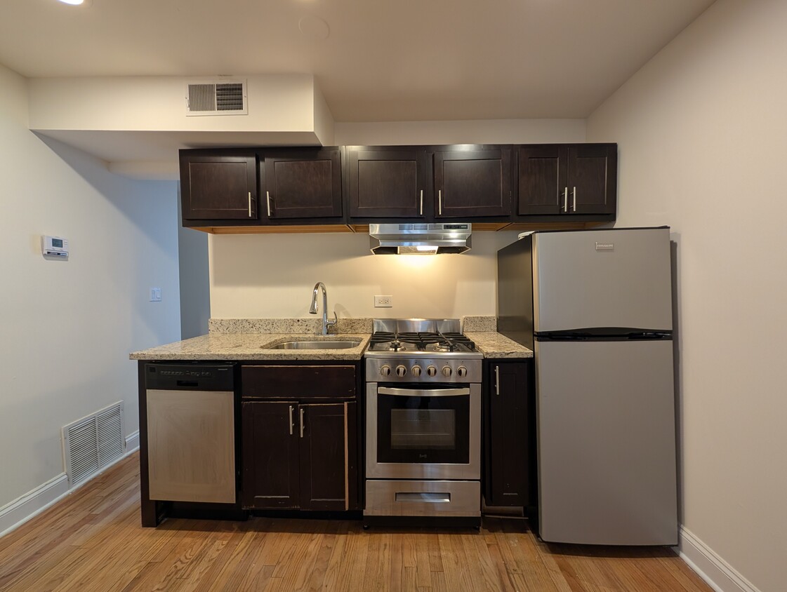 Foto principal - 4036 N Ashland Ave
