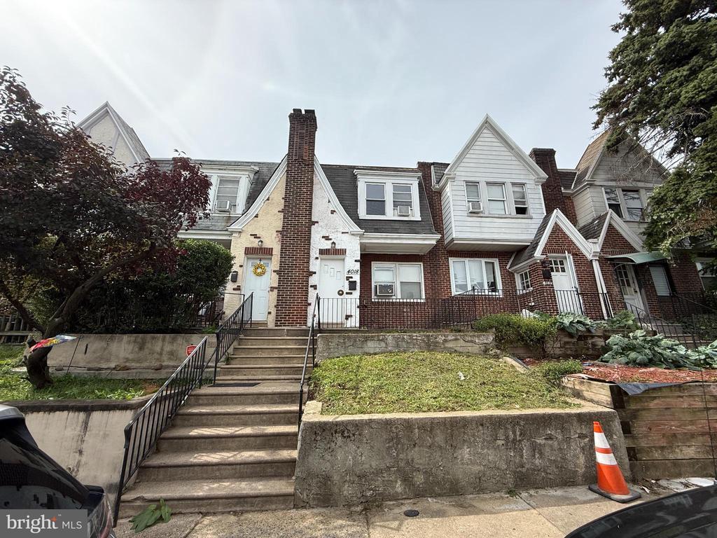 Foto principal - 4018 Chippendale Ave