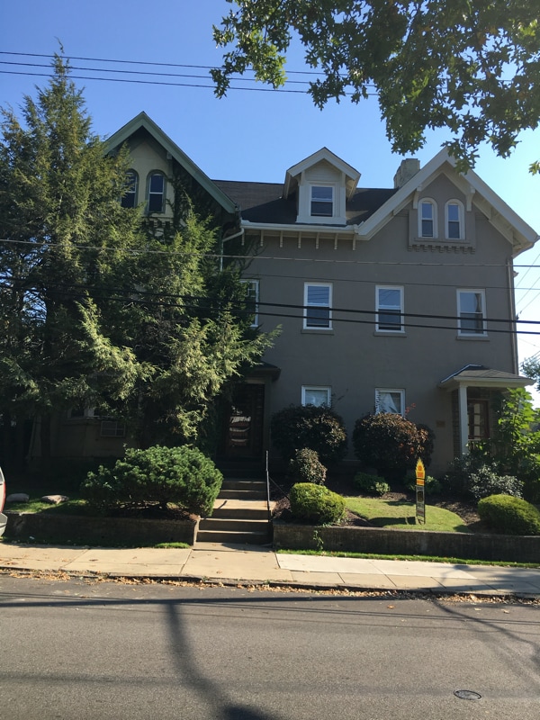 Building Photo - 6202 Walnut St