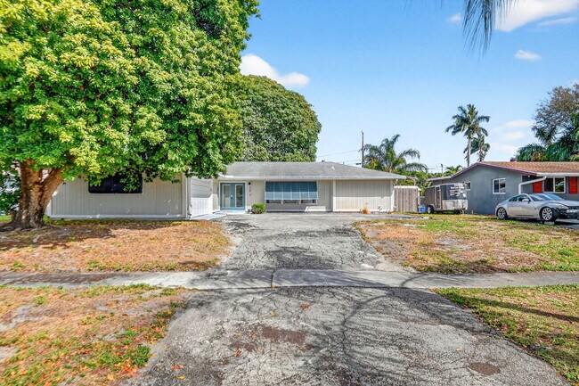 Foto del edificio - 320 Riverdale Rd