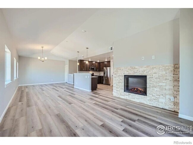 Foto del edificio - Brand New 2Br/2Ba Condo in Longmont