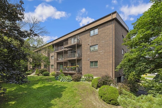 Foto del edificio - 7 Ledgewood Way