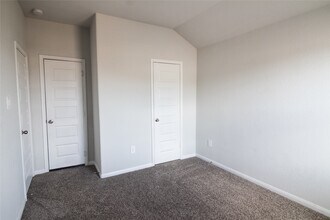Building Photo - 14706 Pinion Ct