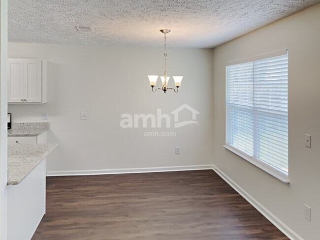 Building Photo - 1856 Portview Dr