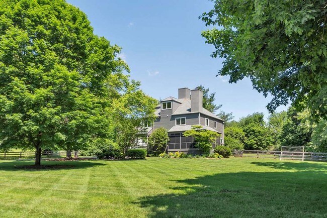 Building Photo - 1865 Cobblestone Ln