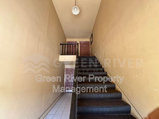 Building Photo - 3917 Corrida Ct