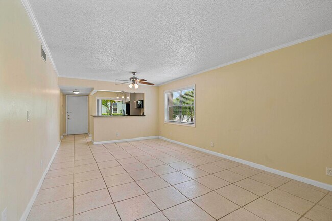 Foto del edificio - 3275 Frederick Blvd