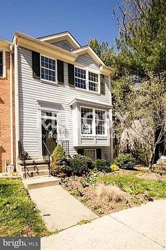 Building Photo - 7100 Springhouse Ln