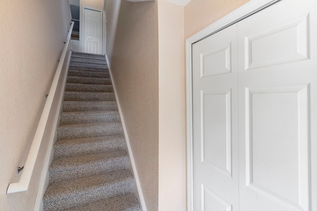 Foto del edificio - 3-Bed/2 Bath Gated Condo Fantastic Amenities!