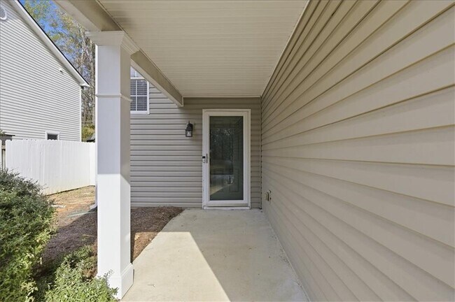 Foto del edificio - 3199 Liberty Commons Dr NW