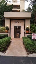 Building Photo - 1830 Embassy Dr