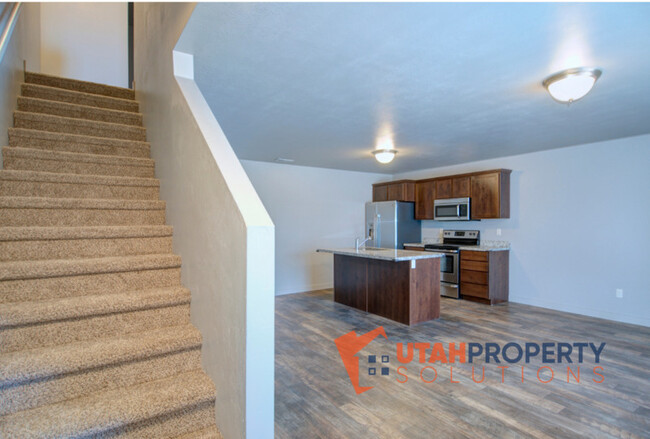Building Photo - 14357 S Sherwell Ct