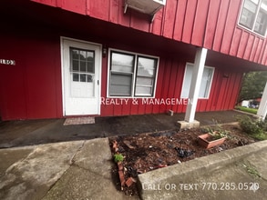 Building Photo - 1803 Carrollton Villa Rica Hwy