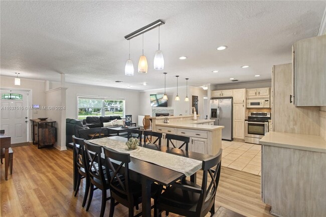 Building Photo - 13791 SW 18th Ct