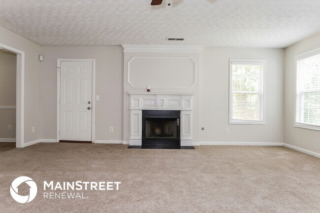 Building Photo - 4061 Cress Way Run