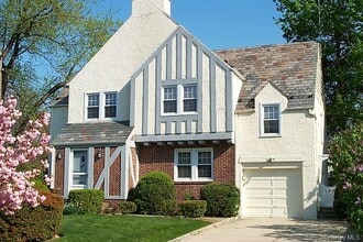Building Photo - 189 Nassau Ave