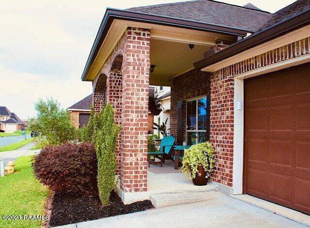 Foto del edificio - 301 Crooked Stick Ln